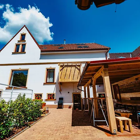 Lederer Guest house